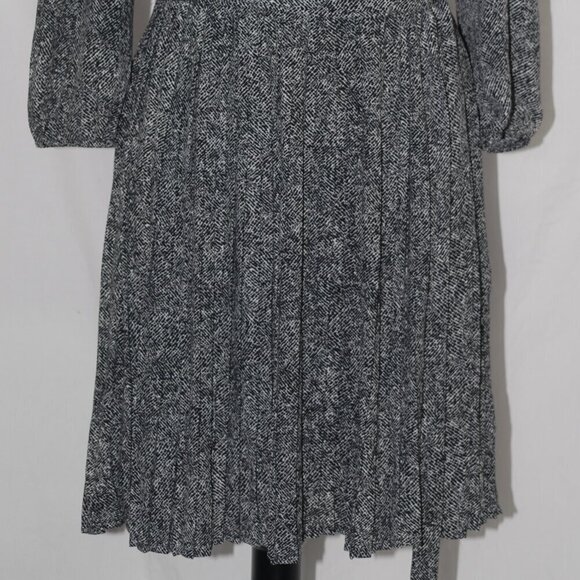 Dress with Pleats Abstract Black White Geometric DR2 Womens Small Formal Busines - Picture 3 of 9